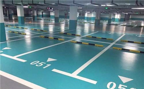 杂多杂多环氧地坪中涂：构筑坚固地面的关键环节